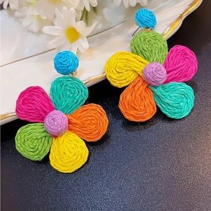 NWT colorful straw flower earrings
